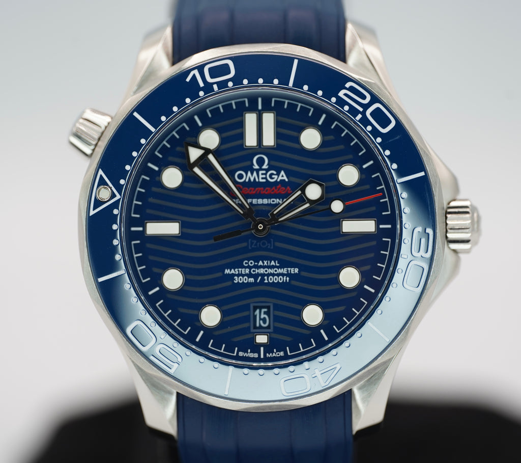 Omega Seamaster Diver 300M Co-Axial Master Chronometer Blue Dial on Rubber Strap 210.32.42.20.03.001
