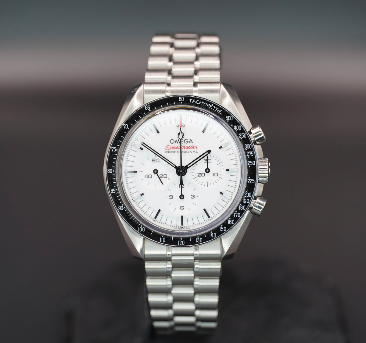 Omega Speedmaster Moonwatch Professional White Dial on Bracelet 310.30.42.50.04.001